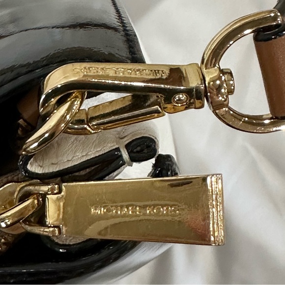 Michael Kors Medium Mercer Messenger Patent Leather Purse - Picture 14 of 16